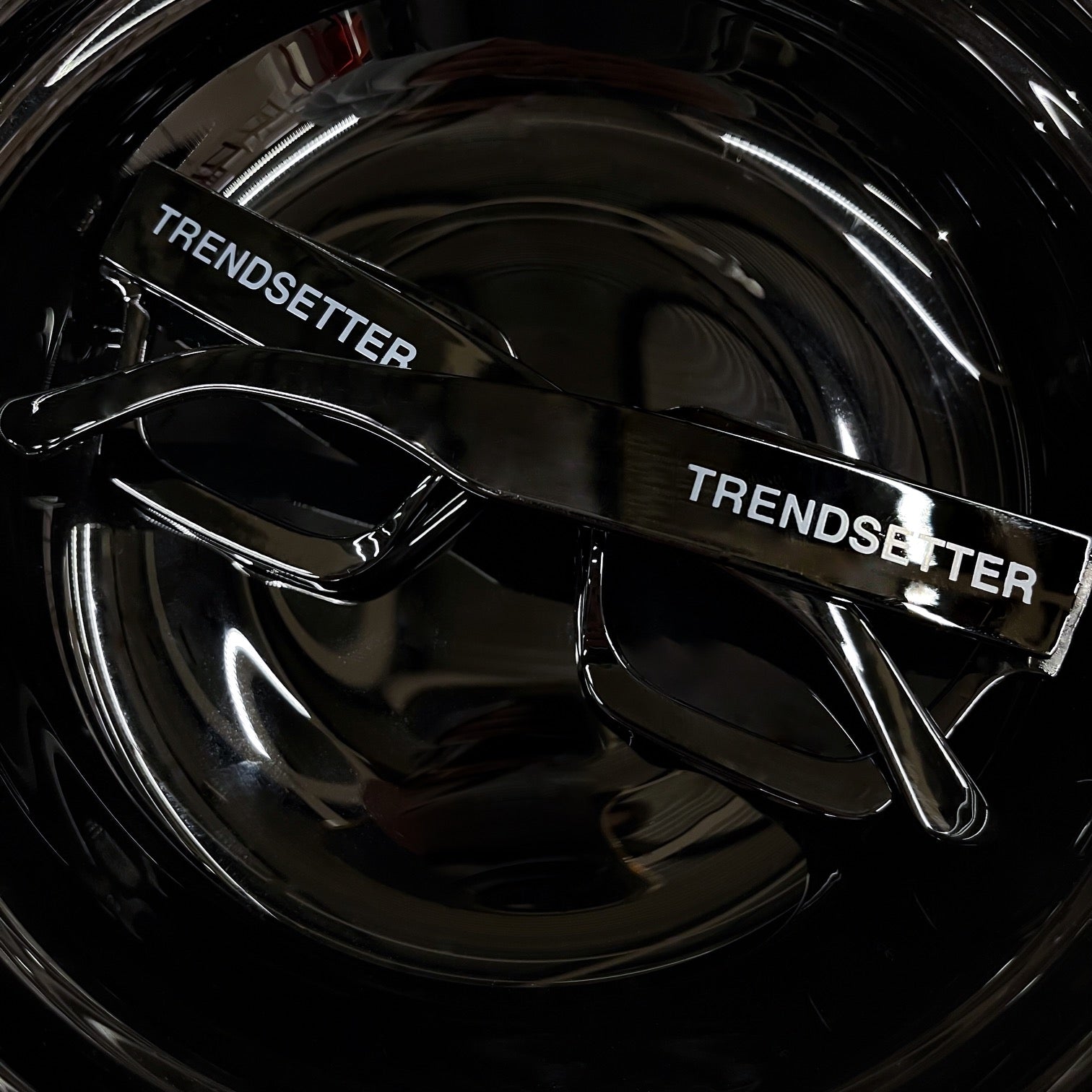 Trendsetter Obsidian Glasses (Black)